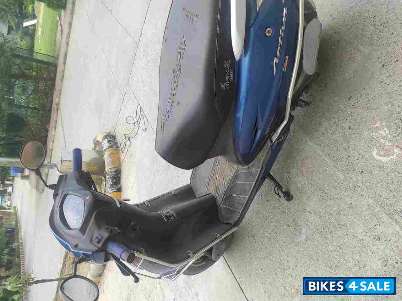 Blue Honda Activa 3G