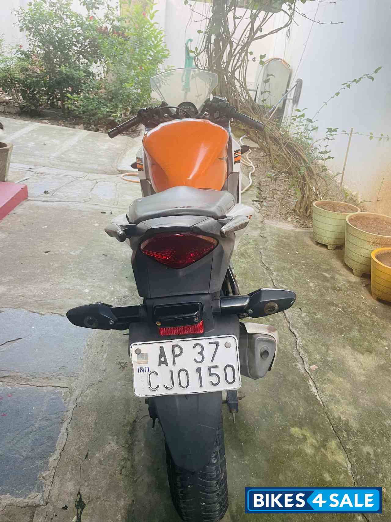 Honda CBR 150R Honda CBR 150R