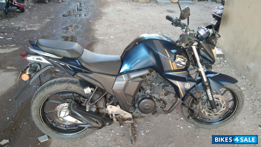 Yamaha FZ