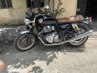 Black Royal Enfield Interceptor 650 Twin
