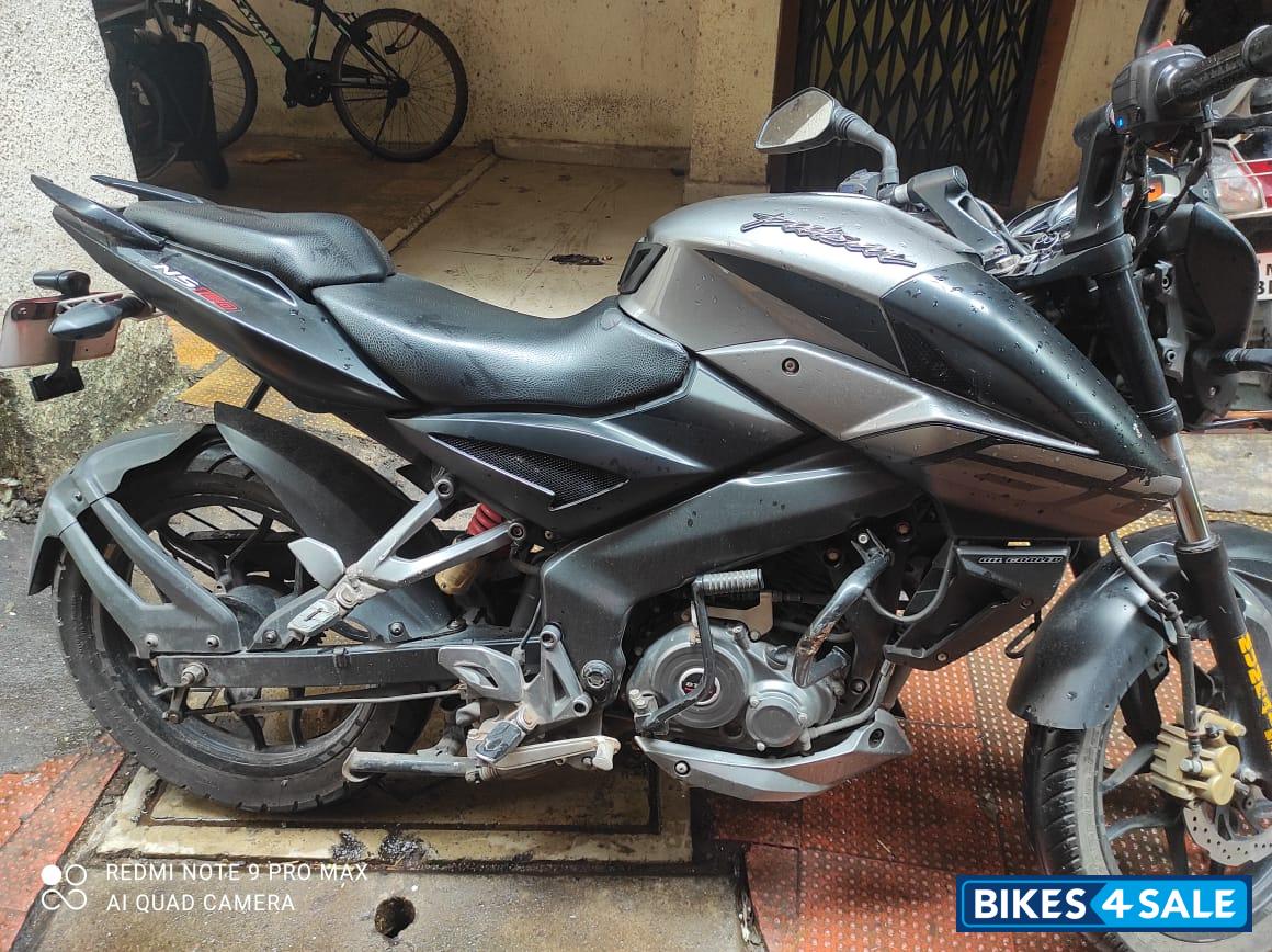 Bajaj Pulsar N160 Dual Channel ABS