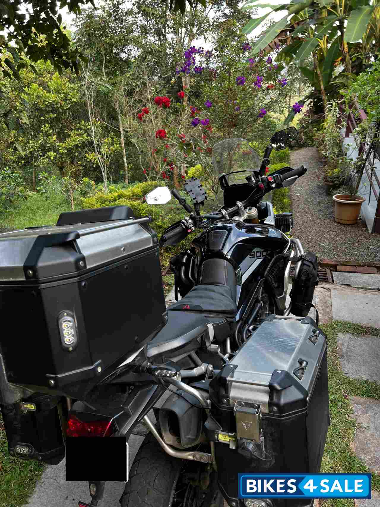 Sapphire Black Triumph Tiger 900 Rally Pro