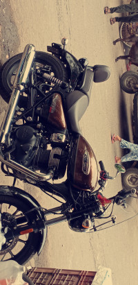 Royal Enfield Meteor 350 Supernova