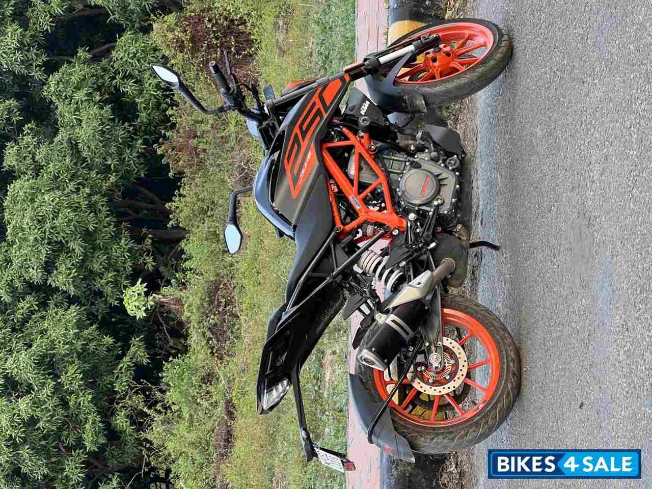 Dark Galvano KTM Duke 250