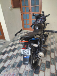 Blue And Black Bajaj Pulsar 220F