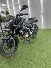 Black Bajaj Pulsar 200 NS