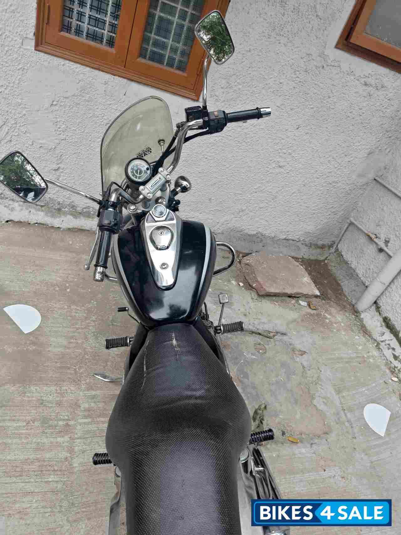 Bajaj Avenger Cruise 220