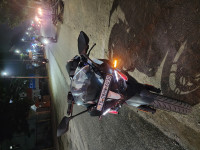 Pearl Metallic White Bajaj Pulsar RS 200 BS6