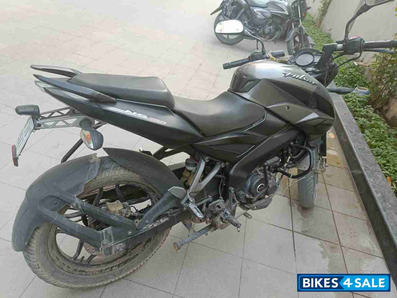 Bajaj Pulsar N160 Dual Channel ABS