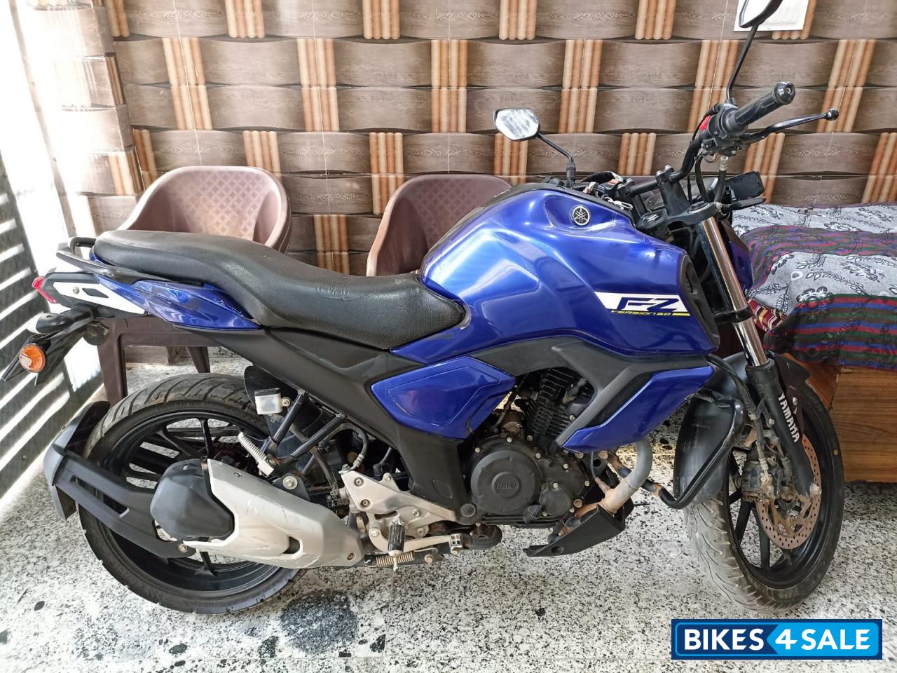 Blue Yamaha FZ-S FI V3 Blue Yamaha FZ-S FI V3