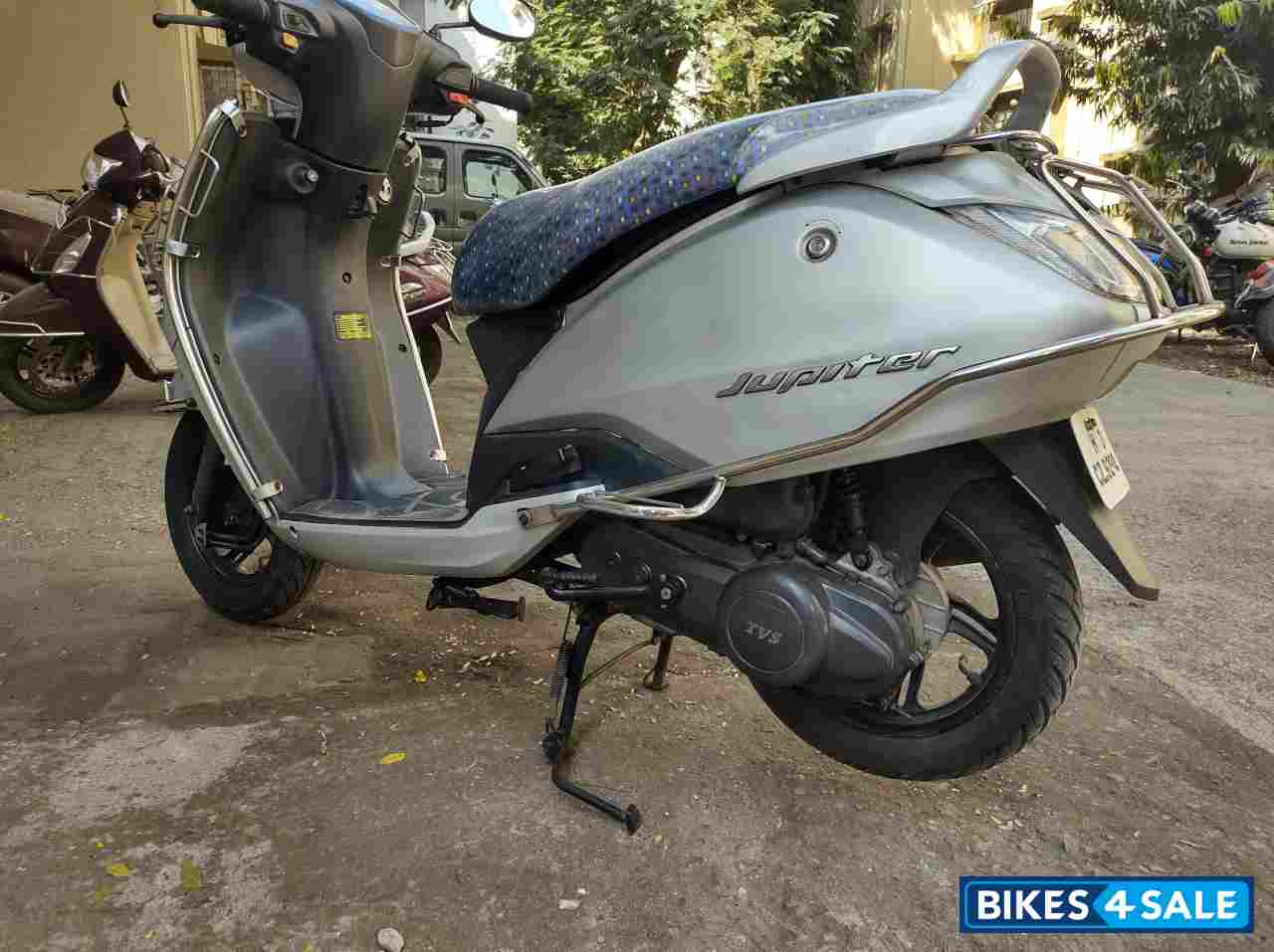 Silver Grey TVS Jupiter ZX Silver Grey TVS Jupiter ZX