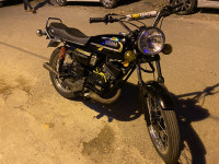 Black Yamaha RX 135