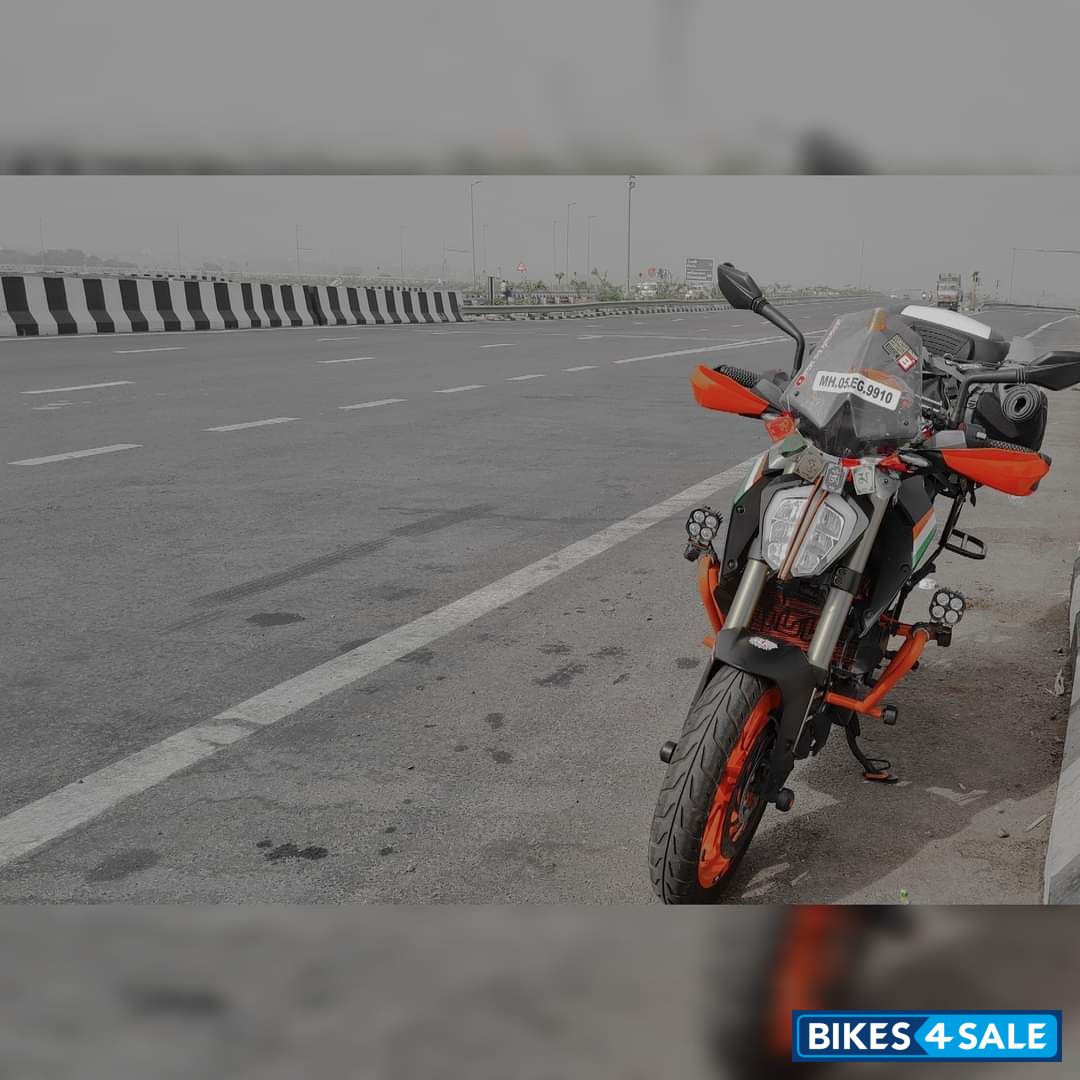 Grey And Orange KTM Duke 390 BS6