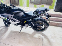 Yamaha YZF R15 V2