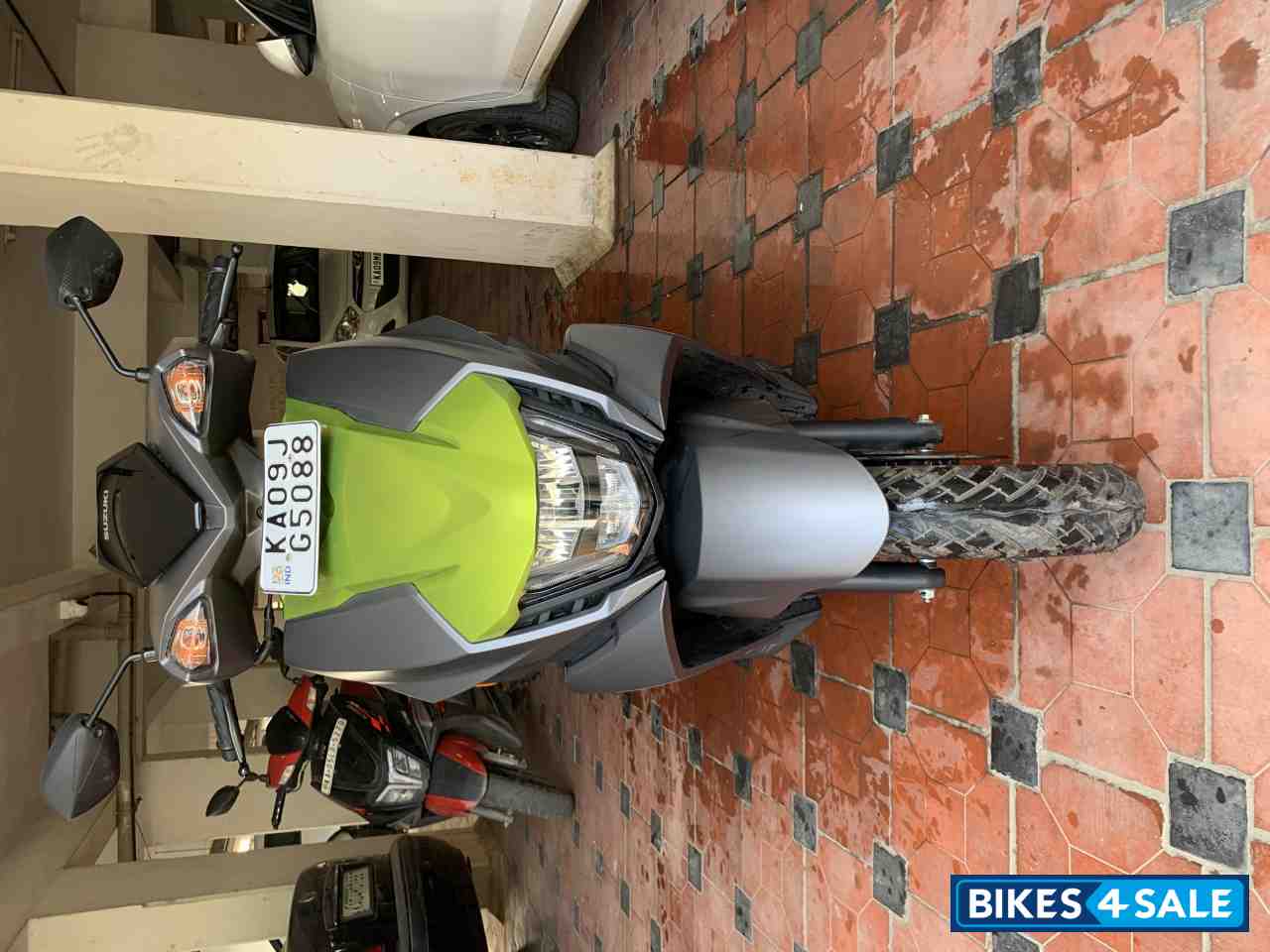 Suzuki Avenis 125 Ride Connect Edition Suzuki Avenis 125 Ride Connect Edition