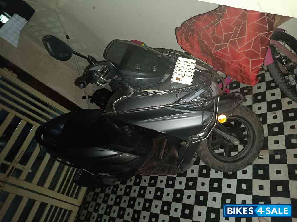 Suzuki Burgman Street Bluetooth Enabled