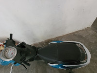 Cyan Blue Yamaha Fascino