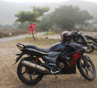 Black Hero Karizma ZMR