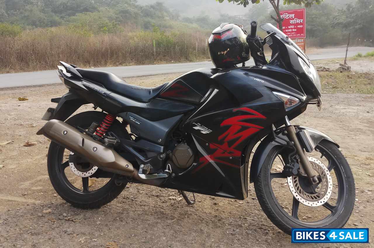 Black Hero Karizma ZMR