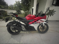 Yamaha YZF R15 V2