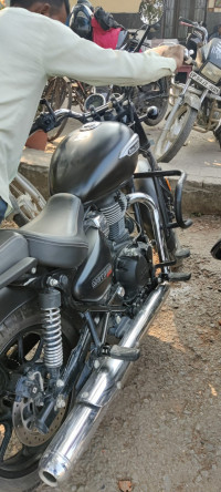 Royal Enfield Meteor 350 Stellar