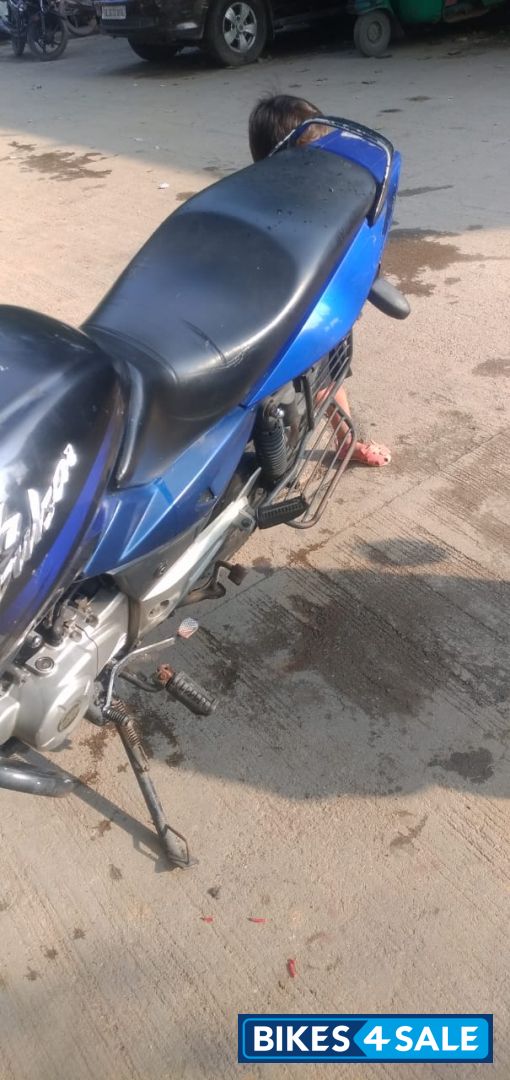 Blue Bajaj Pulsar 150