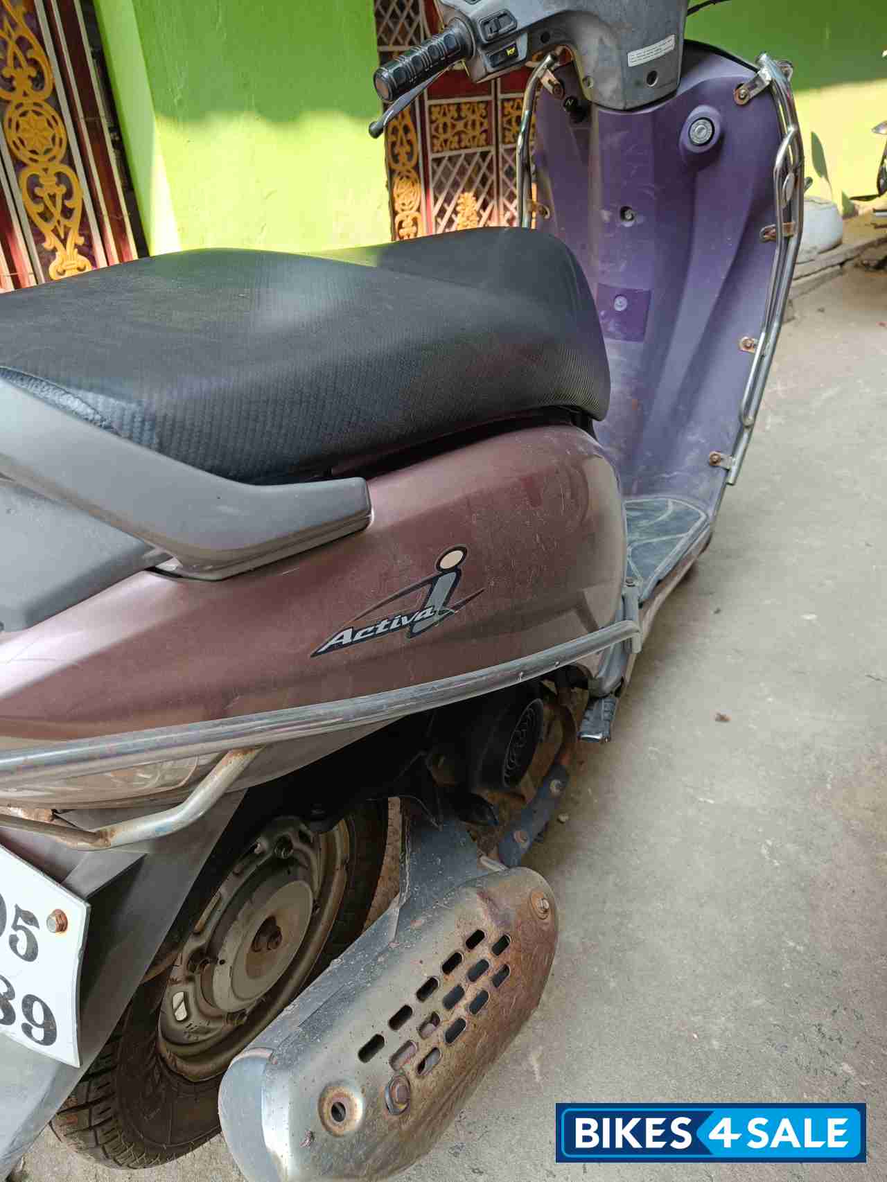 Grey Honda Activa i