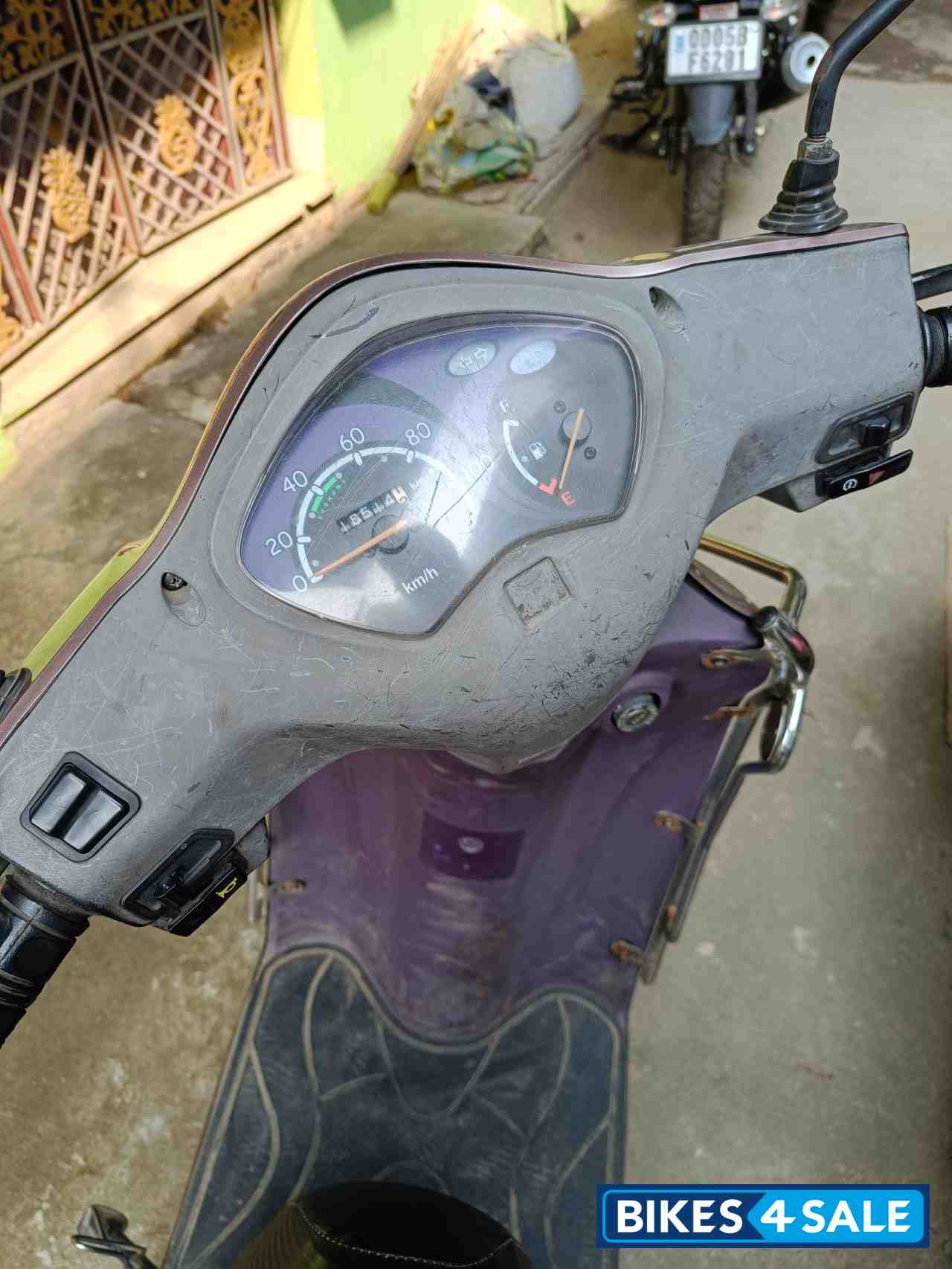 Grey Honda Activa i