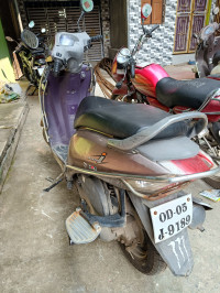 Grey Honda Activa i