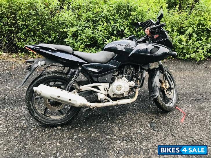 Bajaj Pulsar 220F