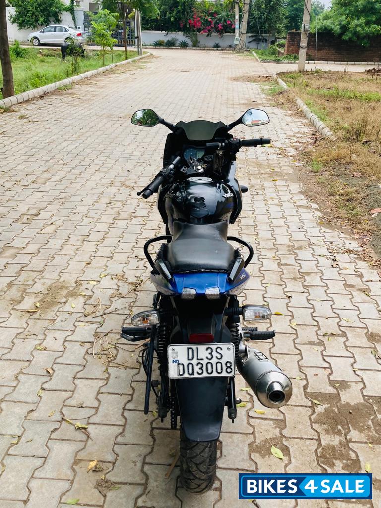 Blue And Black Bajaj Pulsar 220 DTSi