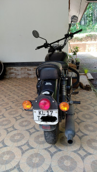 Stealth Black Royal Enfield Classic Stealth Black