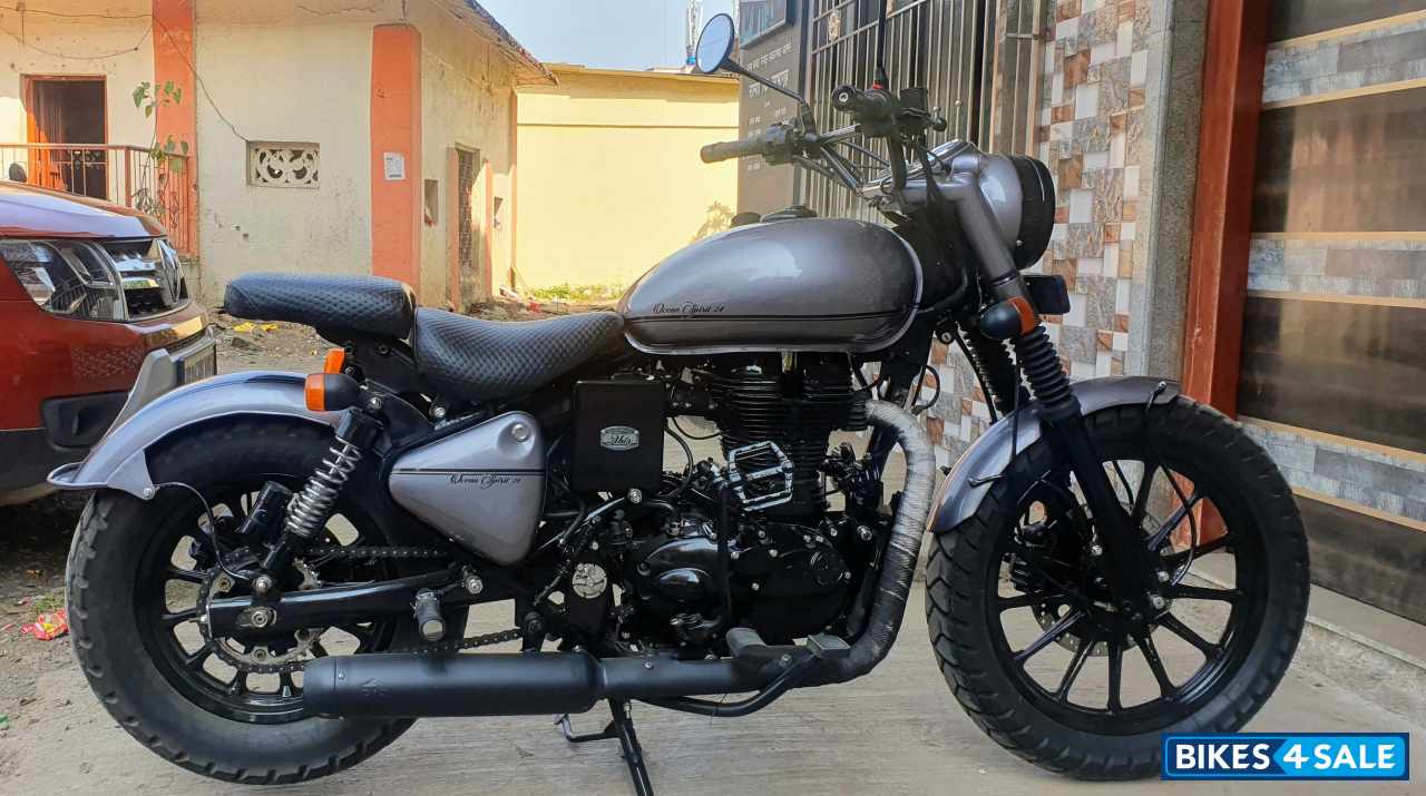 Royal Enfield Bullet Standard 500