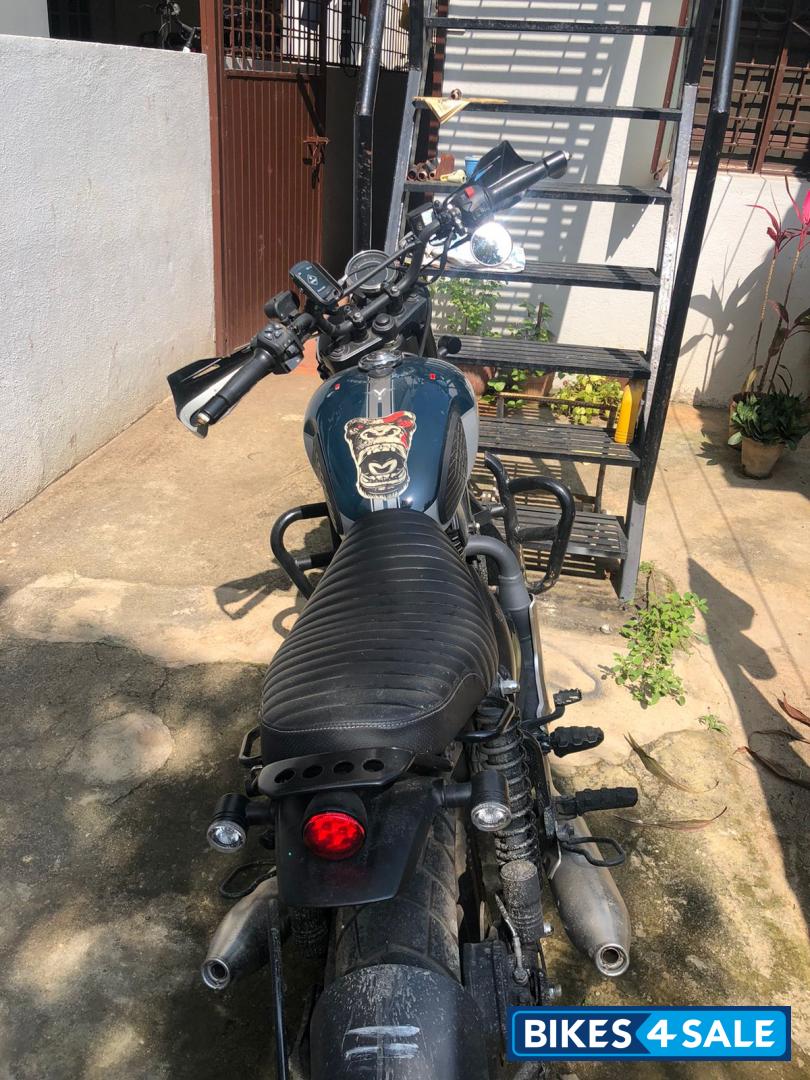 Yezdi Scrambler Dual Tone Yezdi Scrambler Dual Tone