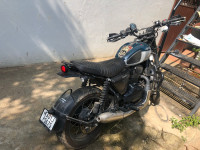 Yezdi Scrambler Dual Tone