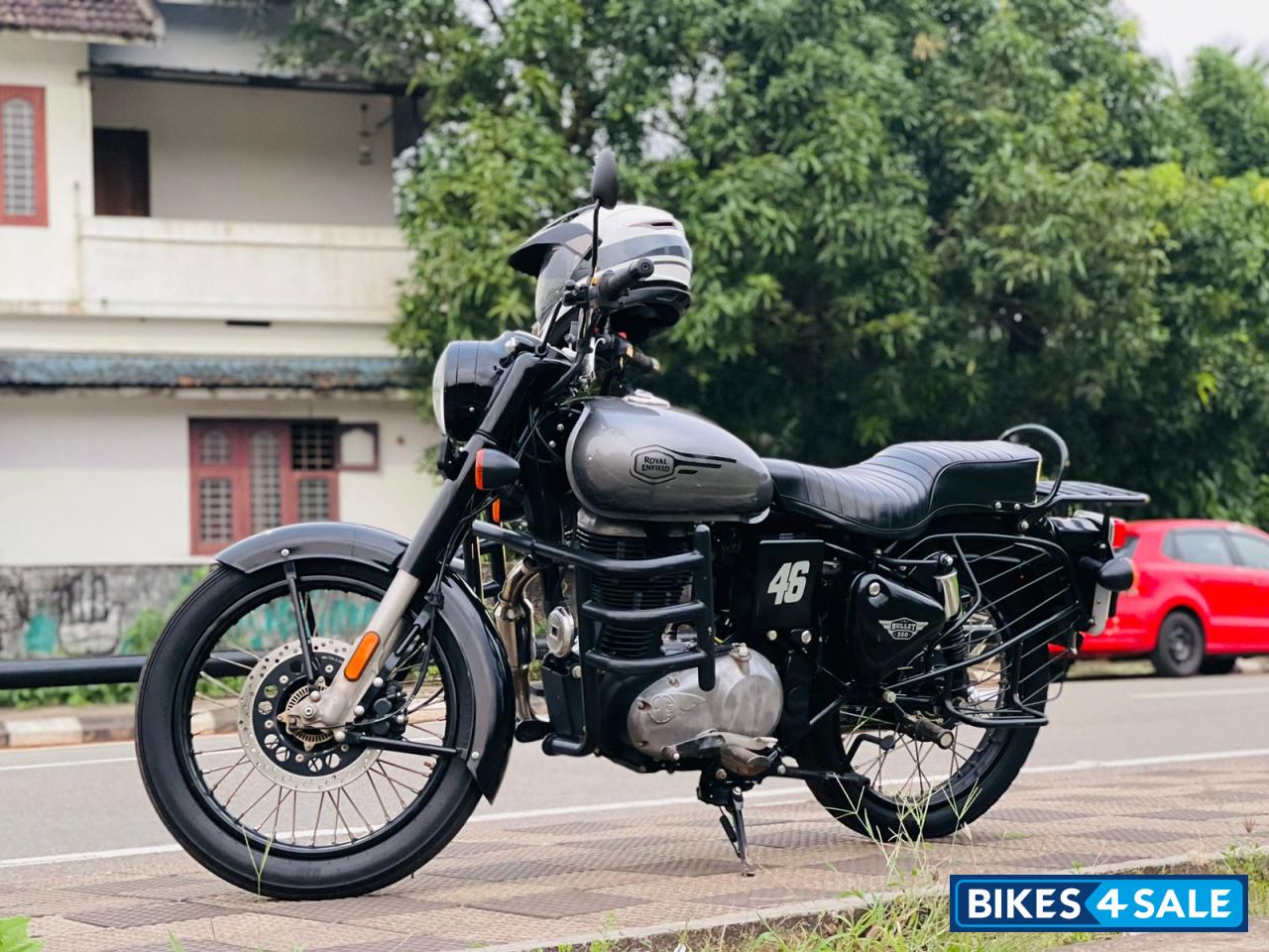 Silver Royal Enfield Bullet 350 KS BS6