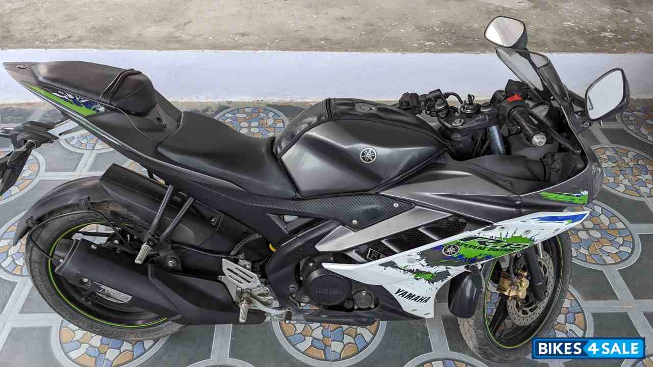 Grey Color Special Edition Yamaha YZF R15 v2 special edition