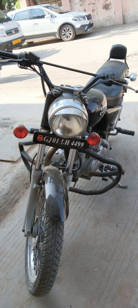 Black Royal Enfield Bullet Electra