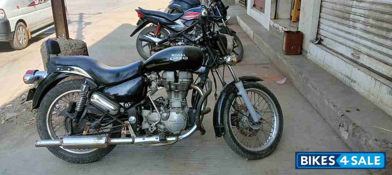 Black Royal Enfield Bullet Electra