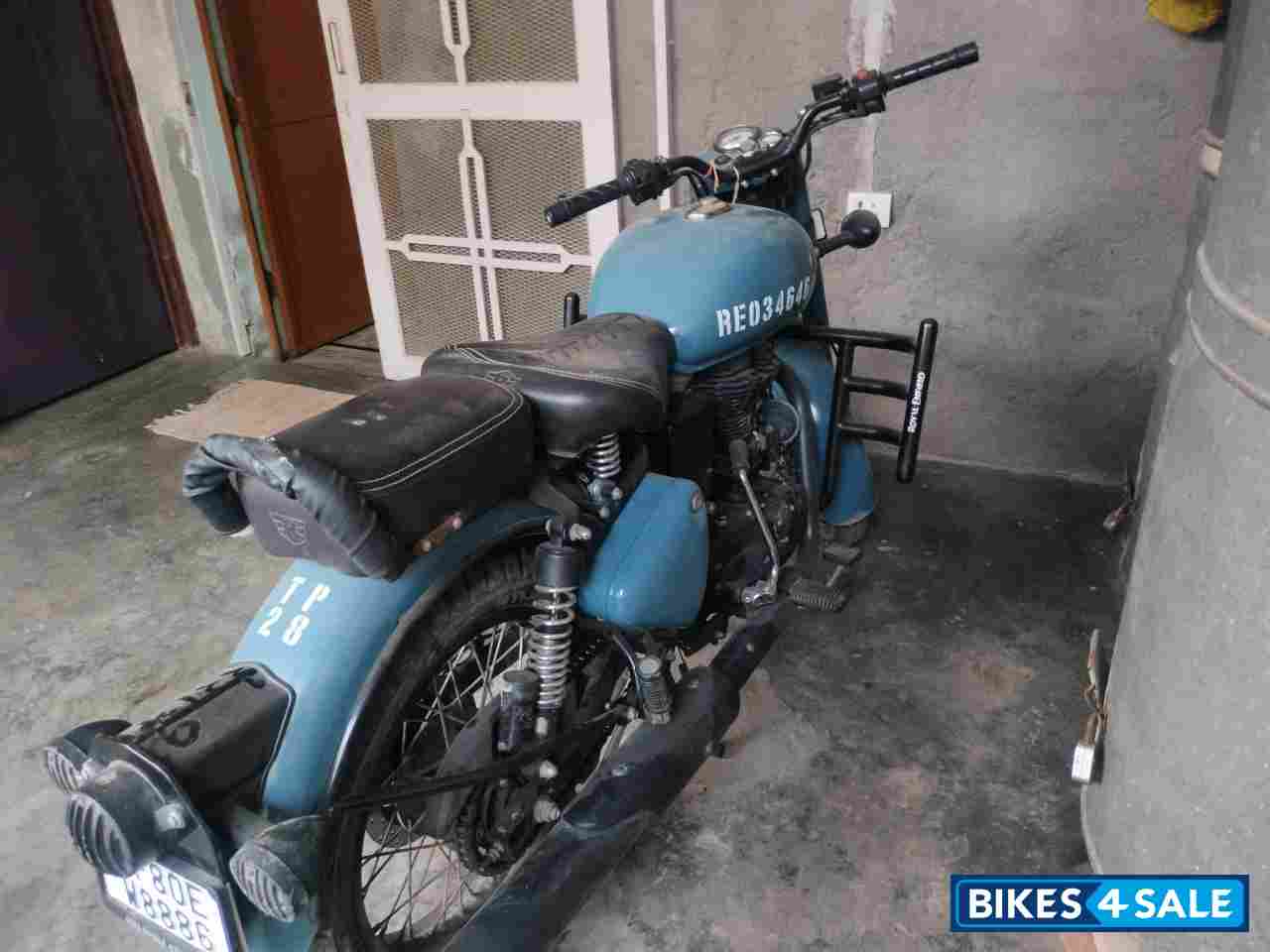 Royal Enfield Classic Signals Airborne Blue