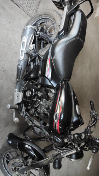 Bajaj Avenger Street 220