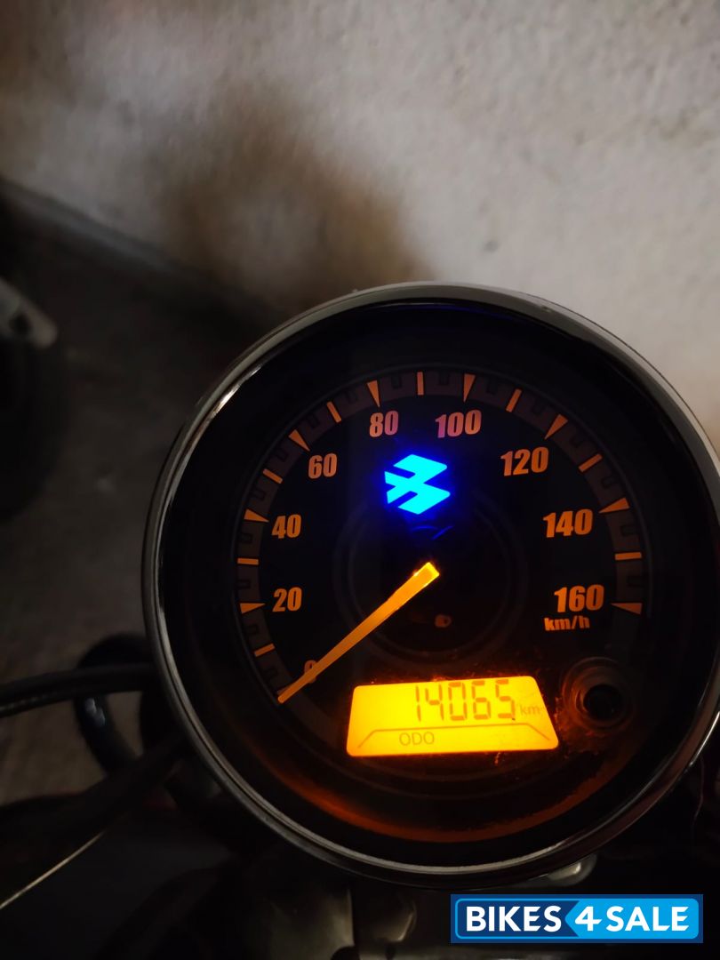 Bajaj Avenger Street 220