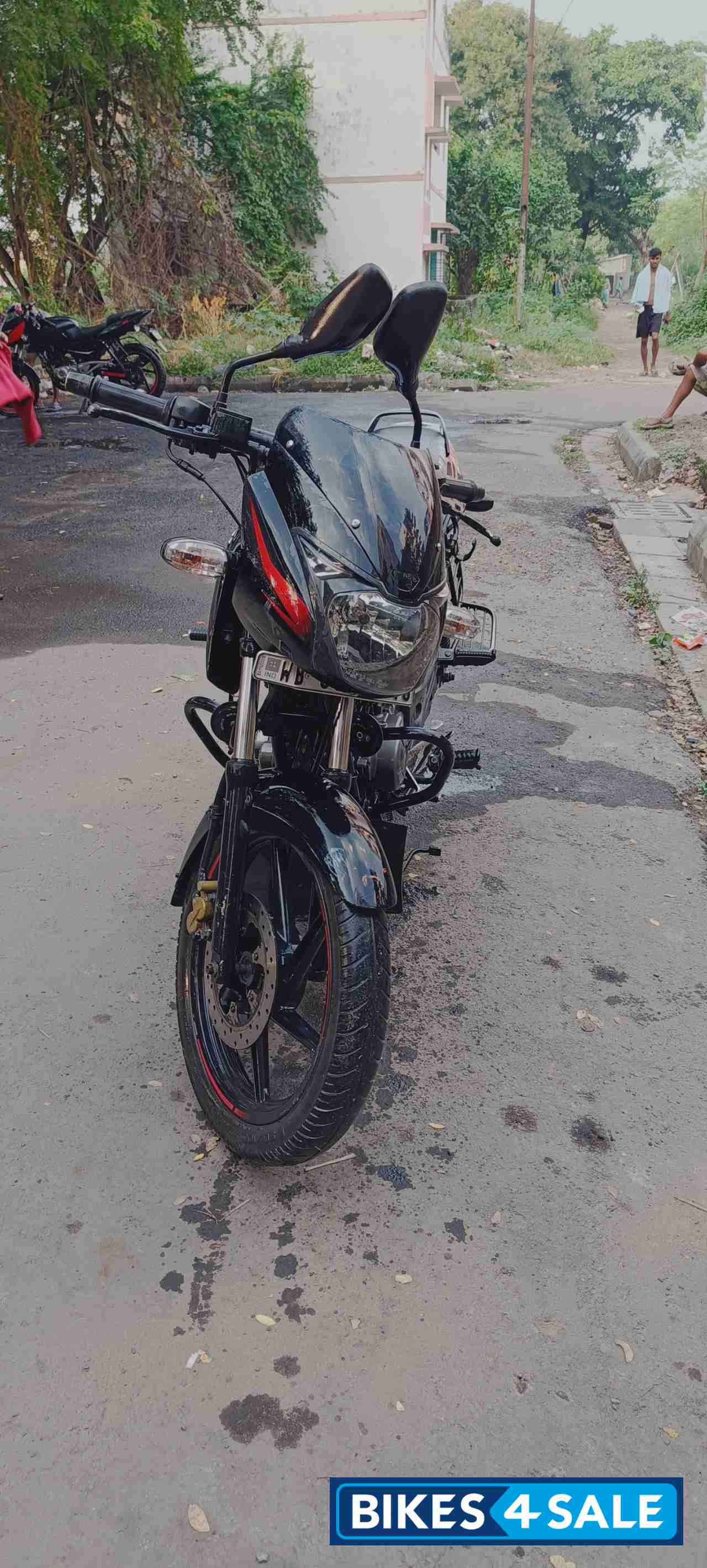 Bajaj Pulsar 150 bs4