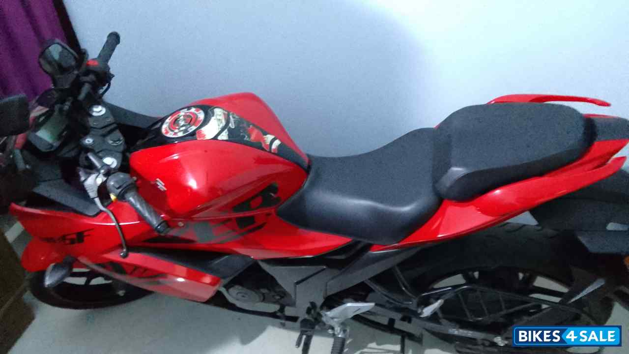 Red Suzuki Gixxer SF BS6