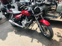 Red Bajaj Avenger 220 DTS-i