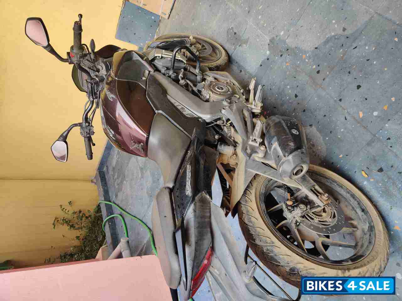 Bajaj Dominar 400 ABS BS6