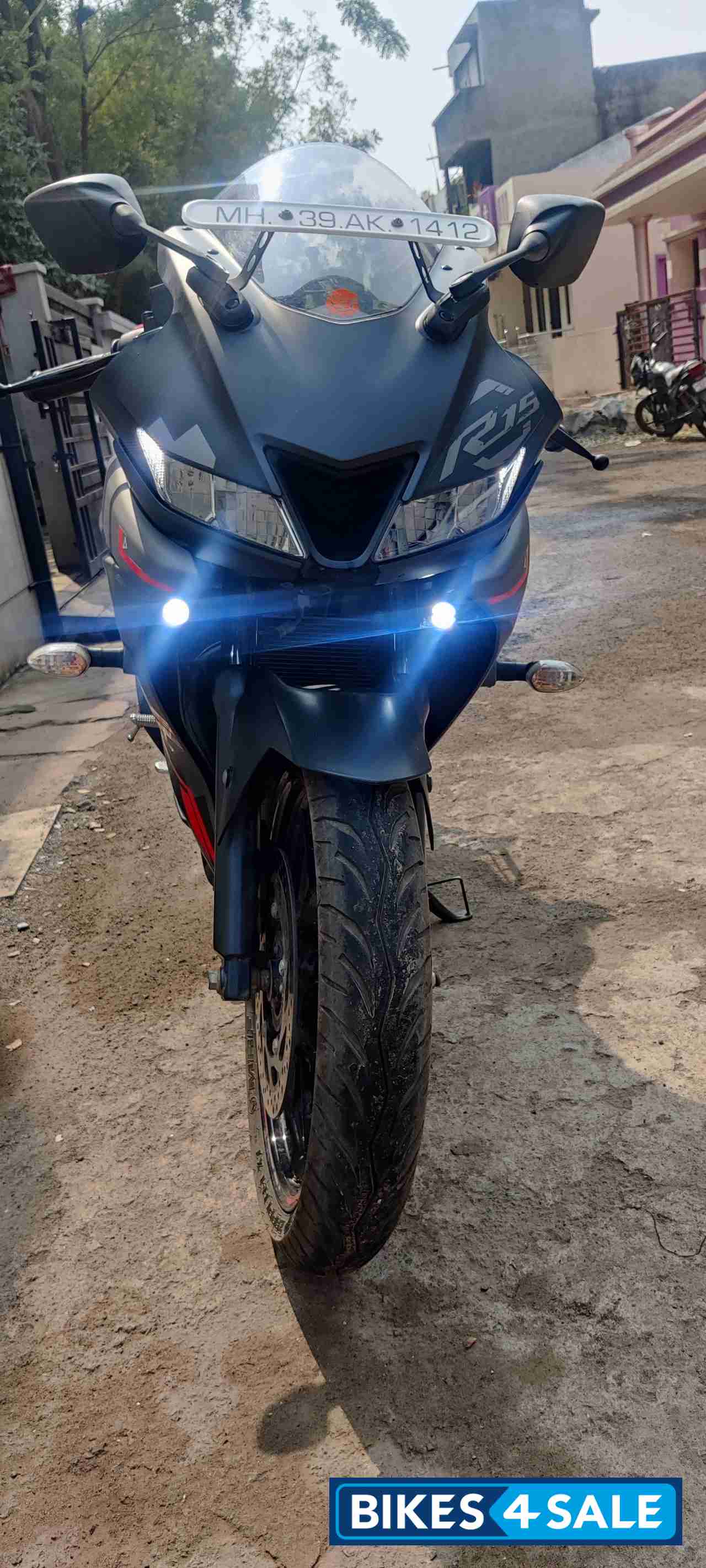 Gray Yamaha YZF R15 V3