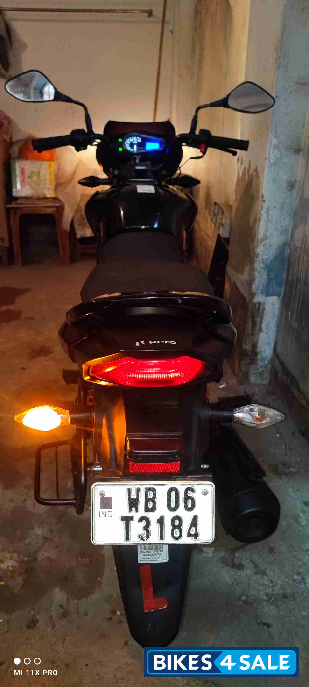 Blue Black Hero Glamour BS6