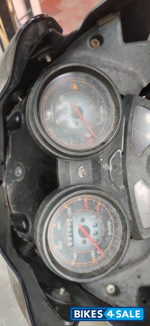 Red Bajaj Discover 150