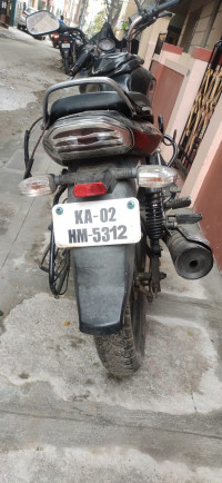 Red Bajaj Discover 150